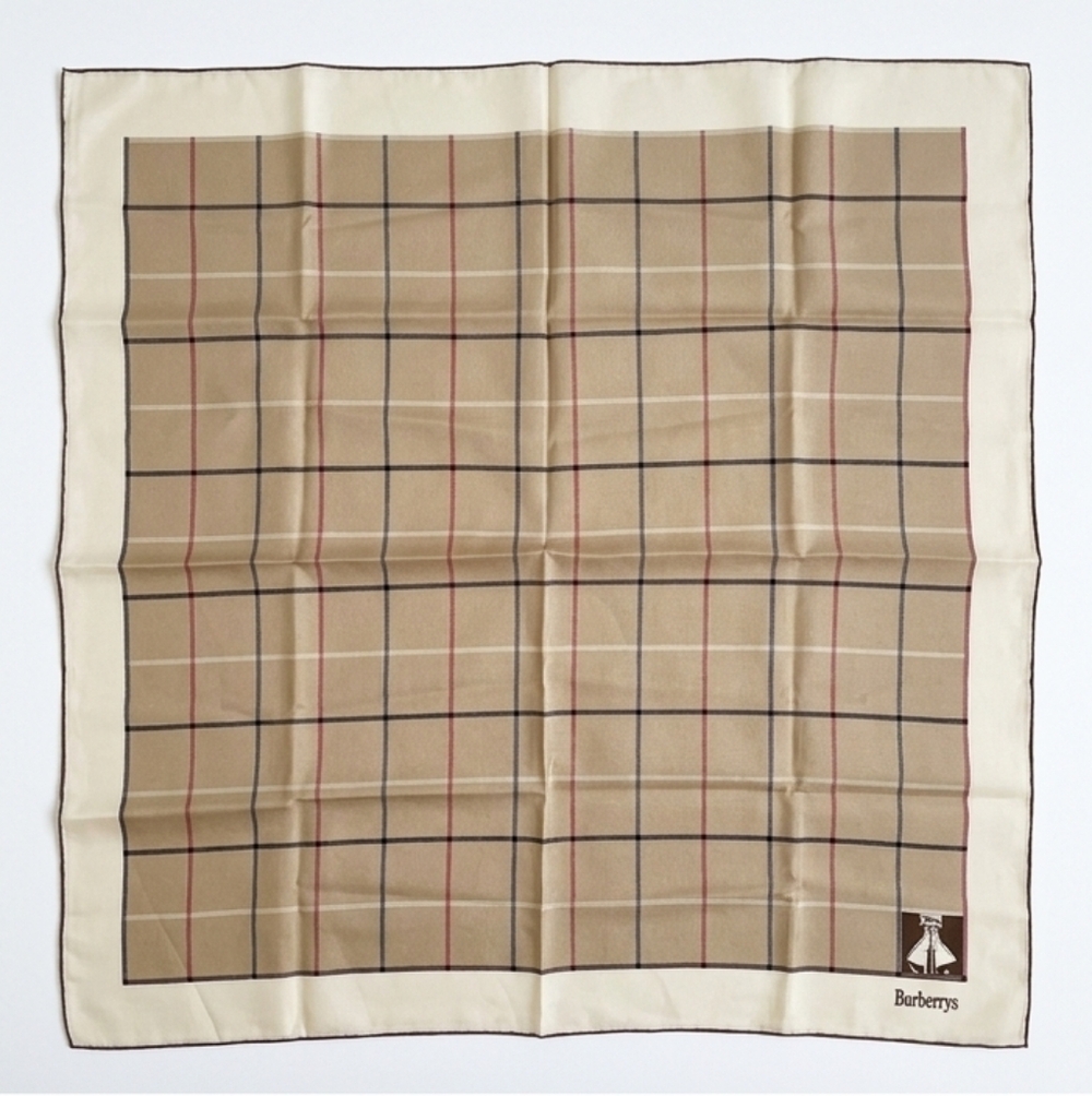 Vintage Burberrys of London Classic Beige Nova Check Silk Scarf 😍 Beautiful ❤️